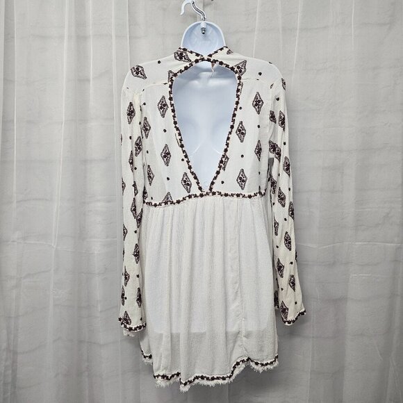 Free People White Plum Peasant Blouse Boho Embroidered Gypsy Hippie M - Picture 6 of 11